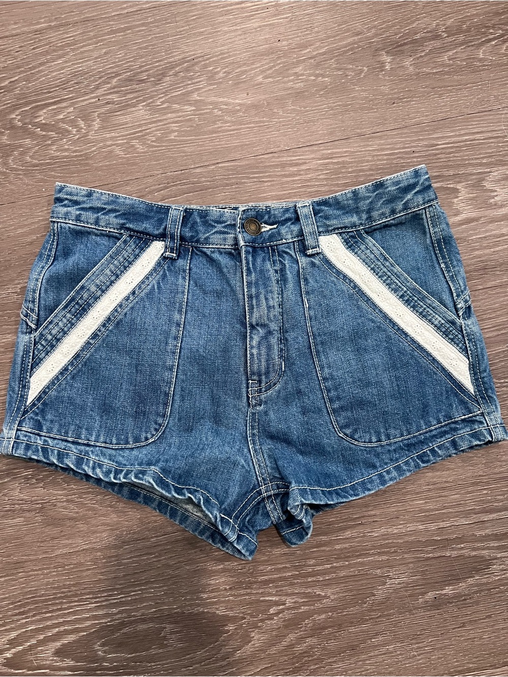 Free People BSize 27 Denim Shorts with White Pocket Trim